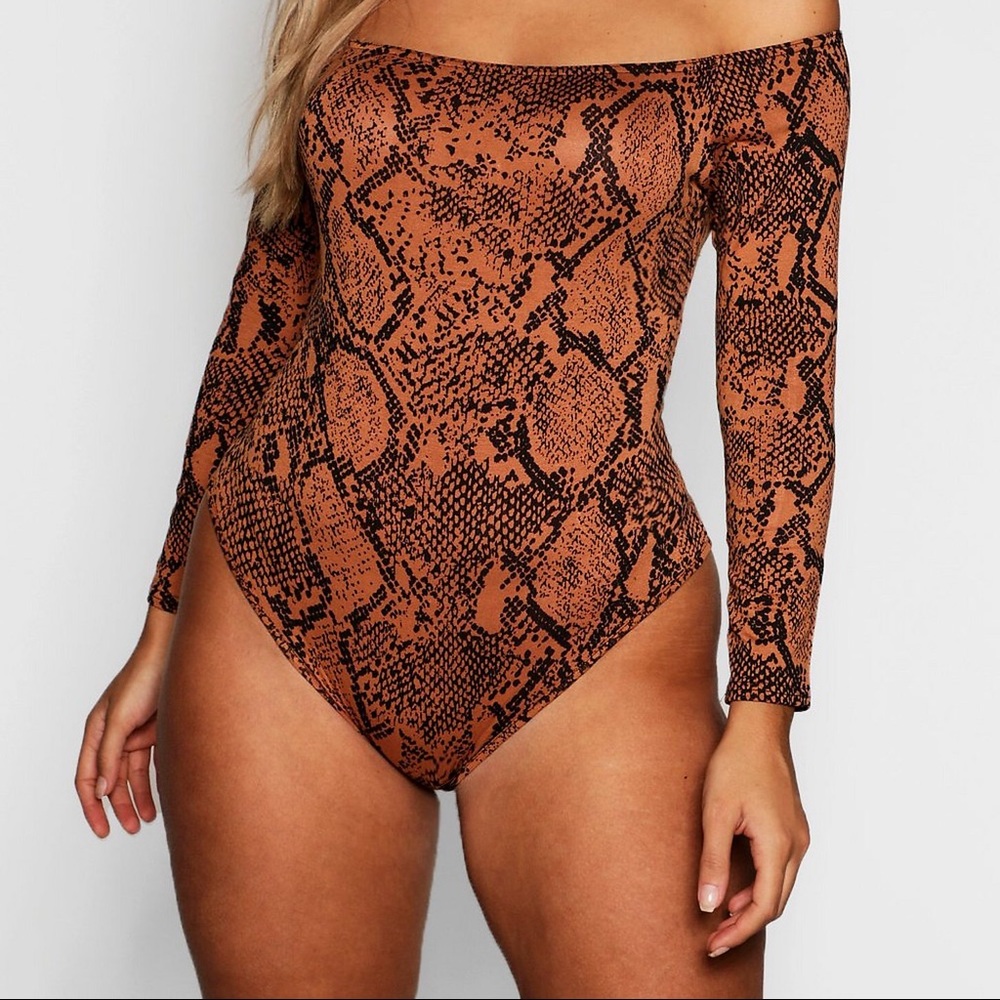 Boohoo Bodysuit🌻